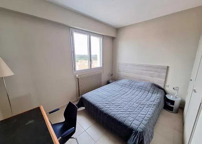 Apartman T3 Lumineux, Balcon Sud, Parking, Proche Et Commerces - Fr-1-92-688