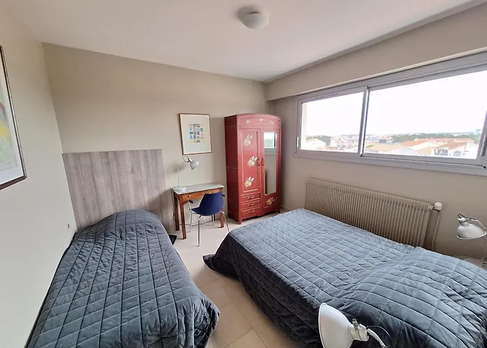 T3 Lumineux, Balcon Sud, Parking, Proche Et Commerces - Fr-1-92-688 Apartman *