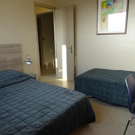 T3 Lumineux, Balcon Sud, Parking, Proche Et Commerces - Fr-1-92-688 Apartment *