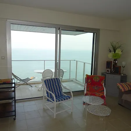 Apartment T3 Lumineux, Balcon Sud, Parking, Proche Et Commerces - Fr-1-92-688 Les Sables-d'Olonne