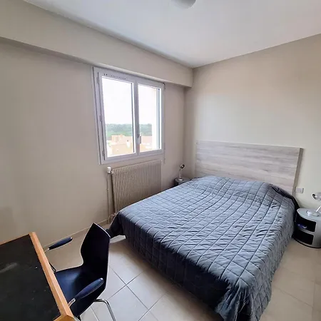 דירה T3 Lumineux, Balcon Sud, Parking, Proche Et Commerces - Fr-1-92-688